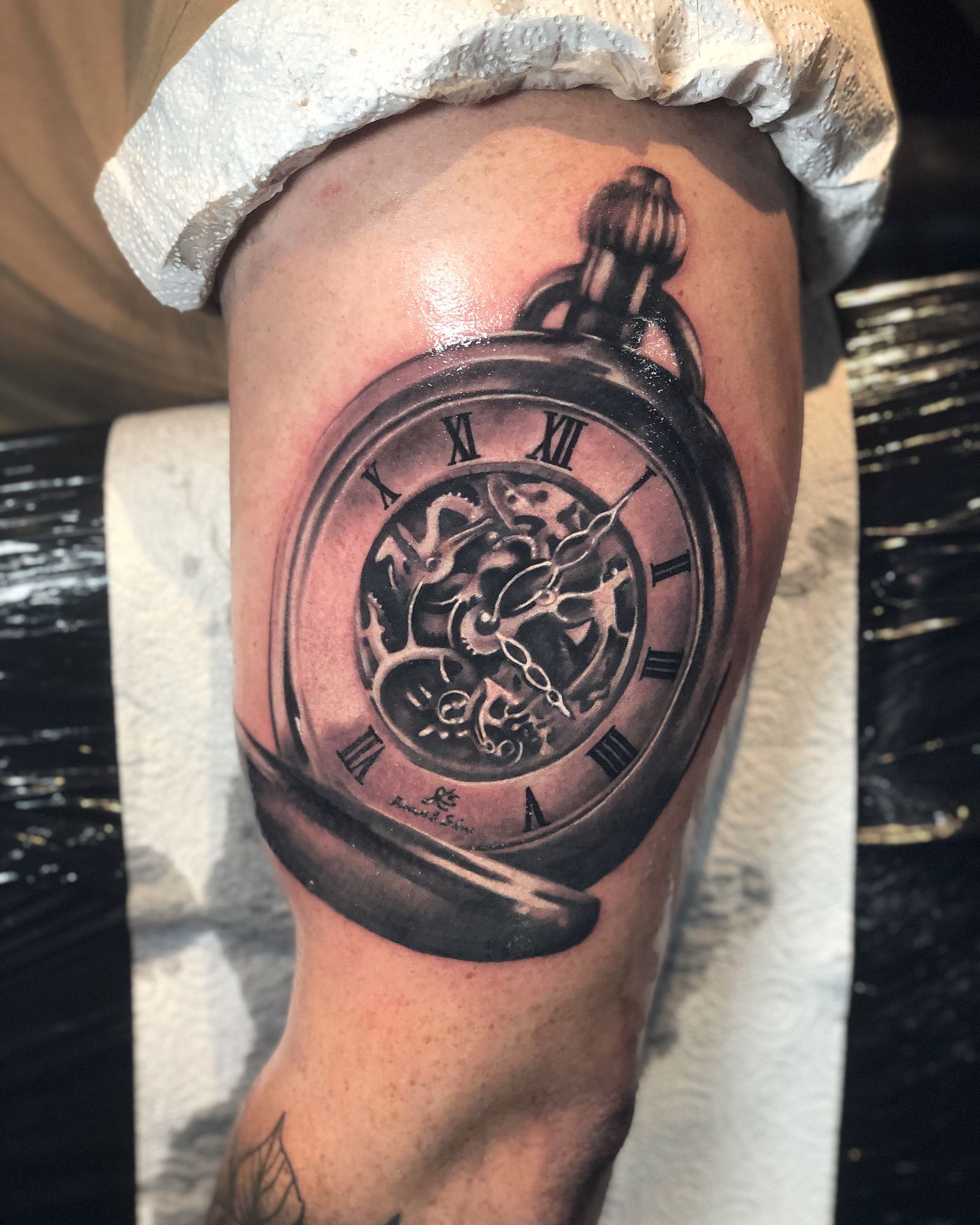 Black Circle Tattoo Studio